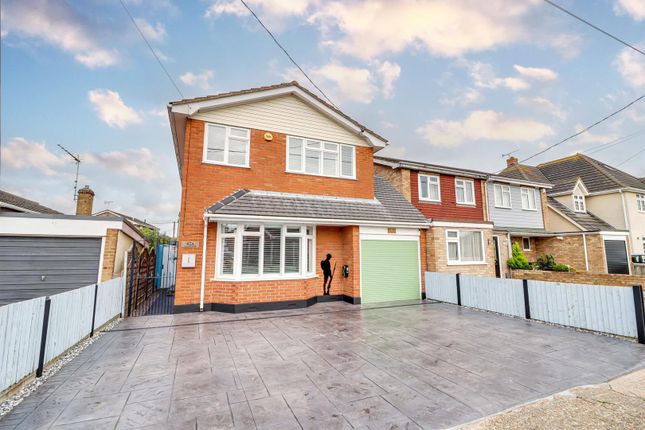 Labworth Road, Canvey Island SS8 4 bed detached house for sale