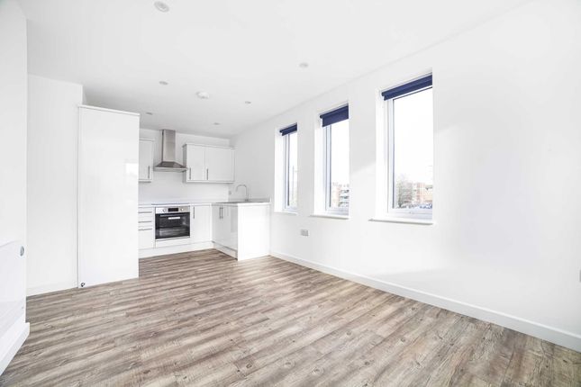 Lodge Road, Wallington 1 bed apartment for sale