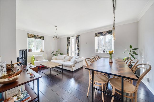 2 bed flat