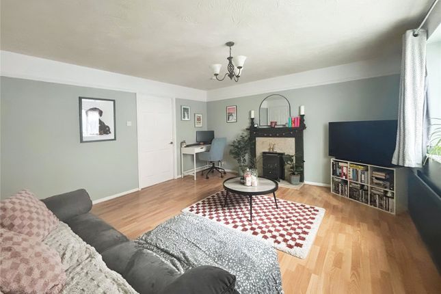 2 bed flat