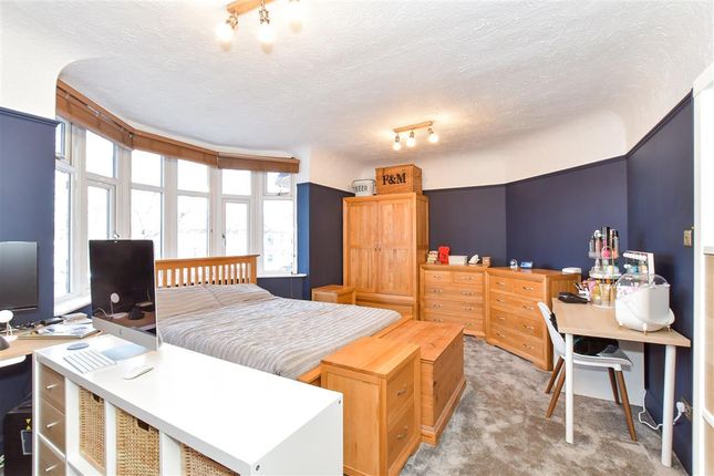 3 bed semi-detached house
