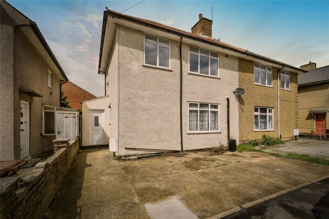 4 bedroom end of terrace house for sale