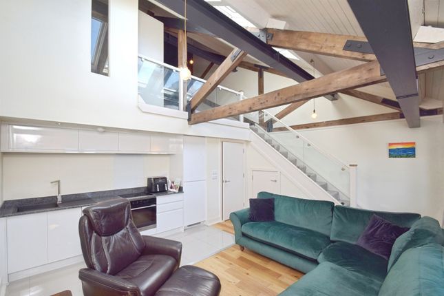 1 bedroom maisonette for sale