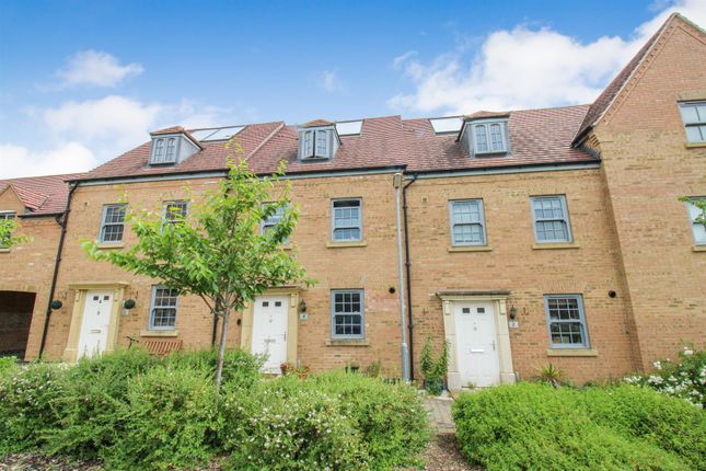 Eydon Drive, Corby NN17 4 bed terraced house for sale