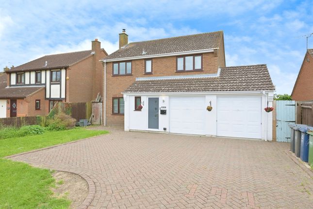 4 bed detached house