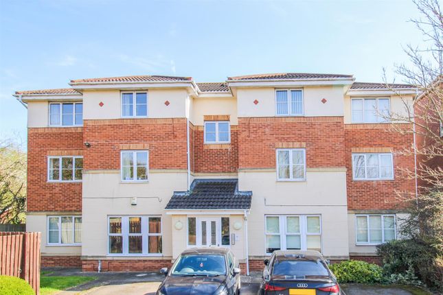 Weavers Chase, Wakefield WF2 2 bed flat for sale