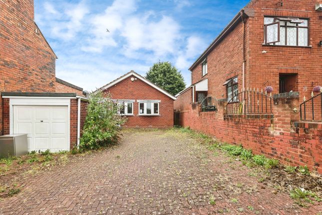 2 bed detached bungalow