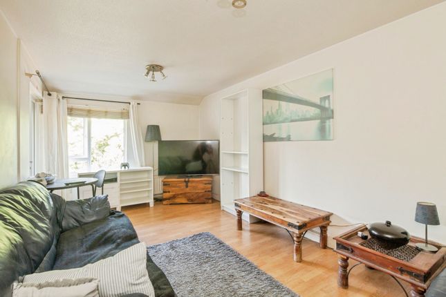 2 bed flat