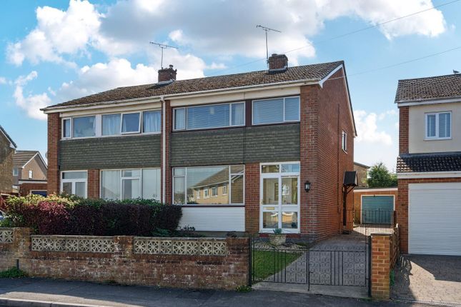 3 bed semi-detached house
