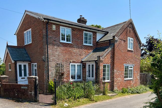 4 bed detached house