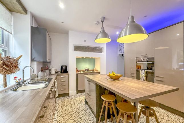 Haslingden Road, Rawtenstall, Rossendale 3 bed terraced house for sale