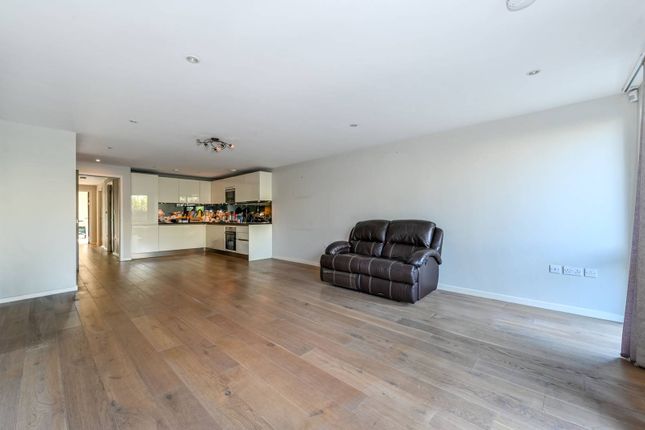 Blackthorn Avenue, Islington, London, N7 2 bed flat for sale