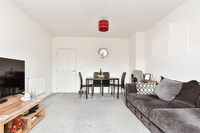 Virginia Drive, Haywards Heath, West... 2 bed apartment for sale