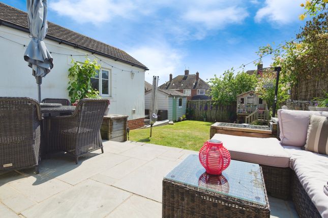 5 bedroom semi-detached house for sale