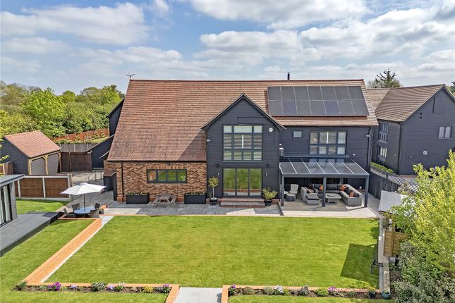 Trenders Avenue, Rayleigh, Essex, SS6 5 bed detached house for sale
