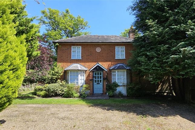 Lucas Green Road, West End, Woking, GU24 4 bed detached house for sale