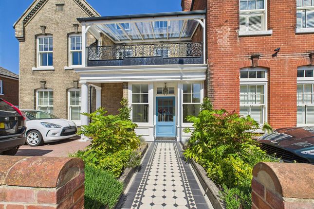 Louden Road, Cromer 2 bed apartment for sale
