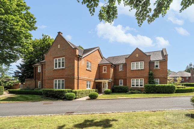 Downs Drive, Guildford, Surrey, GU1 2 bed apartment for sale