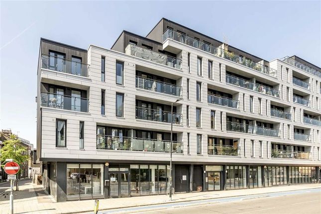 Southwark Bridge Road, London SE1 2 bed flat for sale
