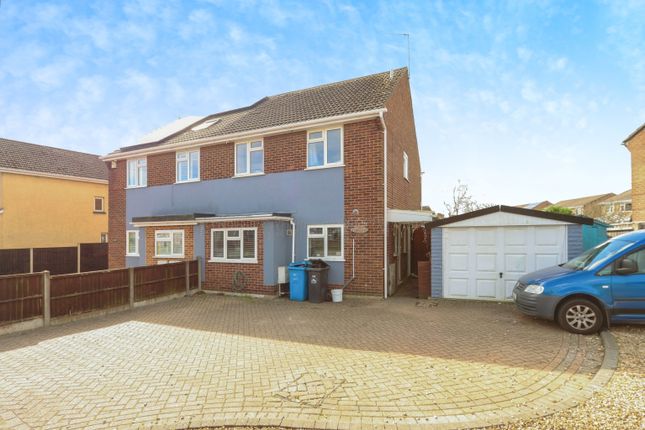 3 bedroom semi-detached house for sale