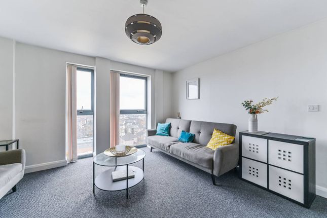 London Road, Croydon, CR0 3 bed flat for sale