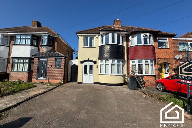 3 bedroom semi-detached house for sale