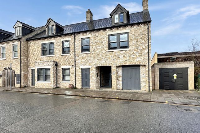 307 Mill Road, Cambridge CB1 2 bed flat for sale