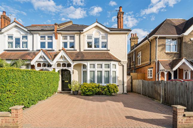 4 bedroom semi-detached house for sale