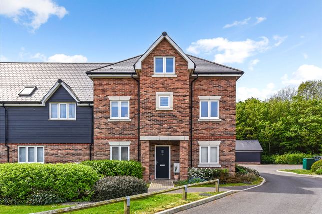Humphrey Place, Clay Lane, PO19 2 bed apartment for sale