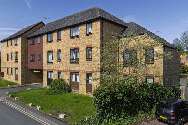Oakley Court, Mill Road, Royston 1 bed apartment for sale