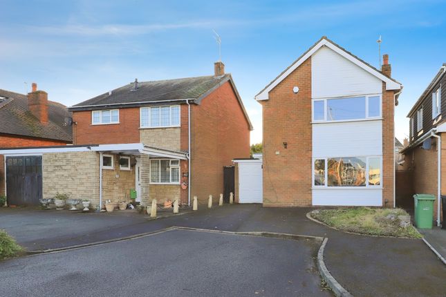 3 bed detached house