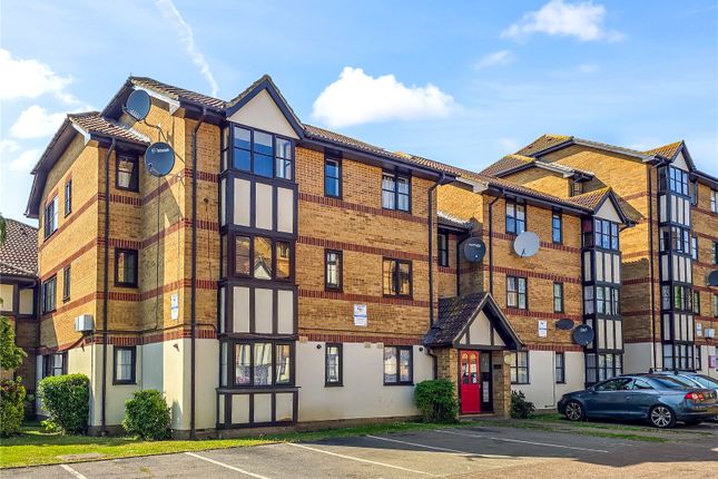 Somerset Gardens, London, N17 2 bed apartment for sale