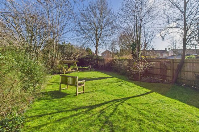 The Cedars, Aylesbury 5 bed semi