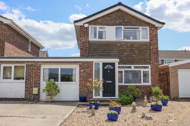 Heron Close, Calne SN11 3 bed link detached house for sale