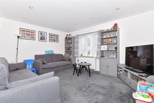 2 bed flat