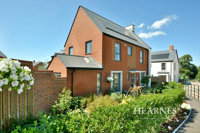 Oakwood Park, Oakley Lane, Wimborne... 3 bed semi