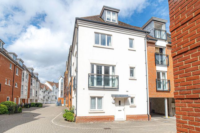Tannery Way South, Canterbury, Kent, CT1 4 bed house for sale