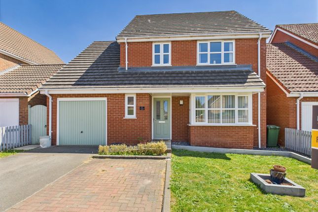 4 bed detached house