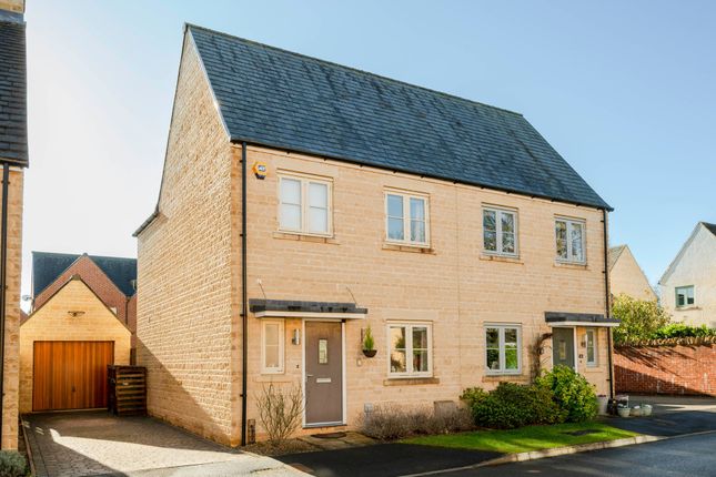 3 bed semi-detached house