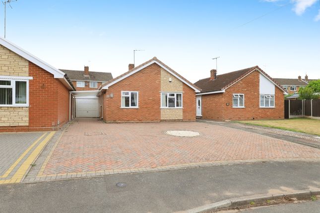 2 bed detached bungalow