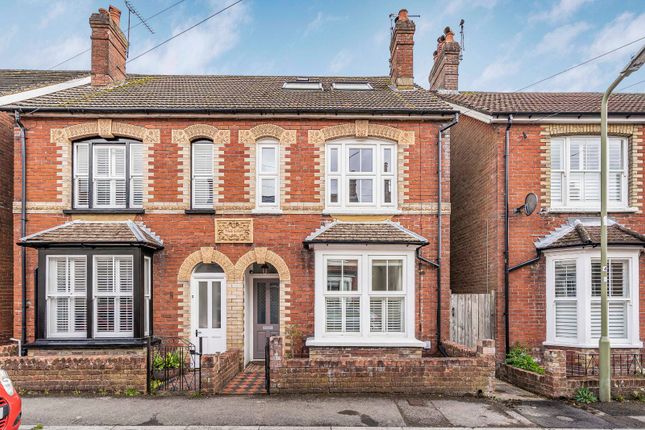 Park Close Road, Alton, Hampshire 5 bed semi