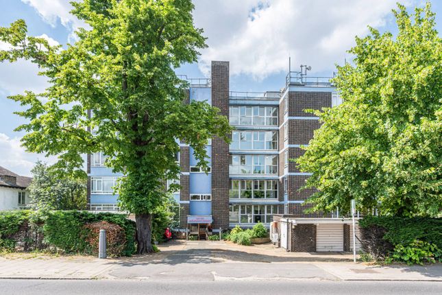 Delphian Court, Streatham, London, SW16 2 bed flat for sale