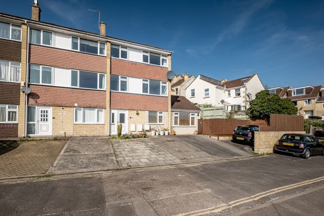 3 bed maisonette