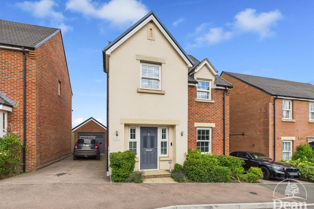 4 bed detached house