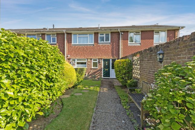 The Pound, Burnham SL1 3 bed terraced house for sale