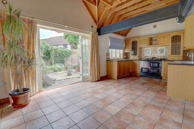 Church Street, Buckinghamshire HP27 3 bed terraced house for sale