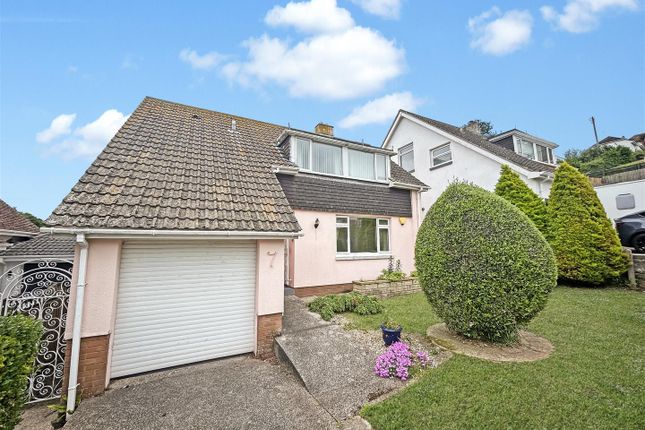 4 bed detached house