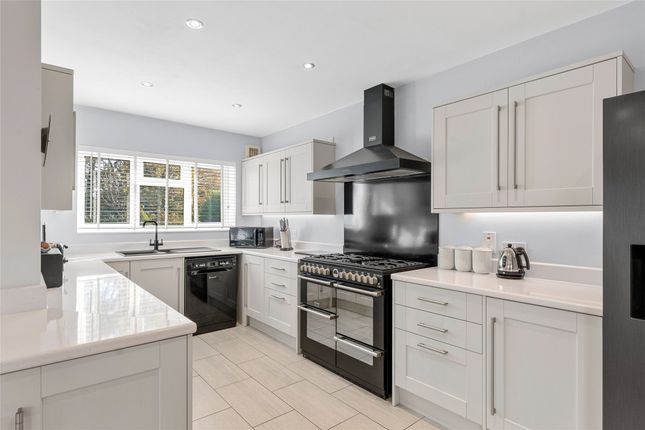 Oak Lodge Drive, Redhill, Surrey, RH1 5 bed detached house for sale