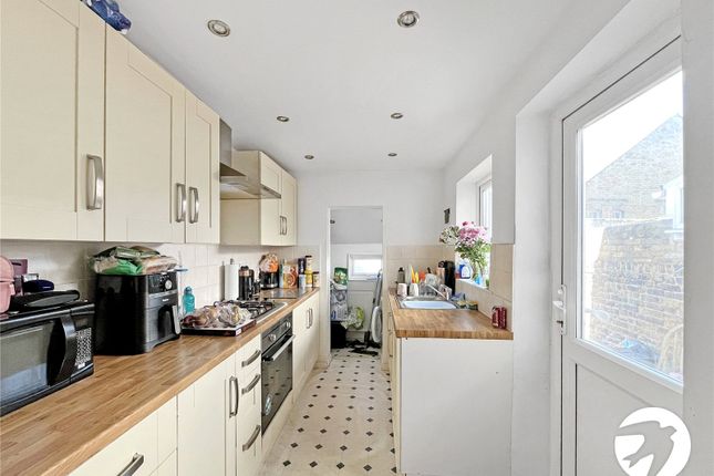 Bayford Road, Sittingbourne, Kent, ME10 2 bed terraced house for sale