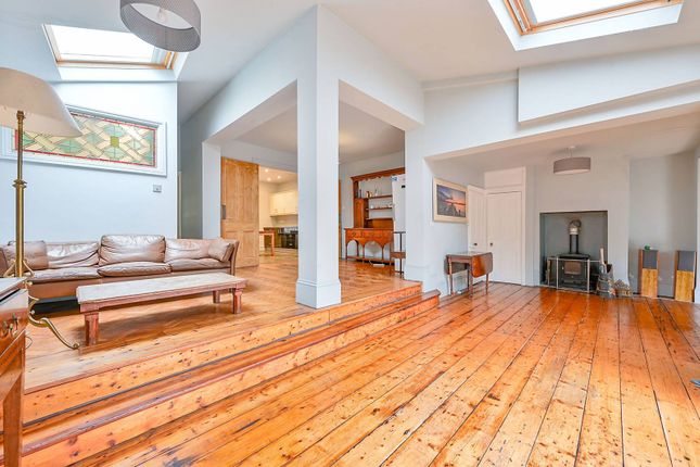 Hardwicke Road, Chiswick, London, W4 4 bed detached house for sale